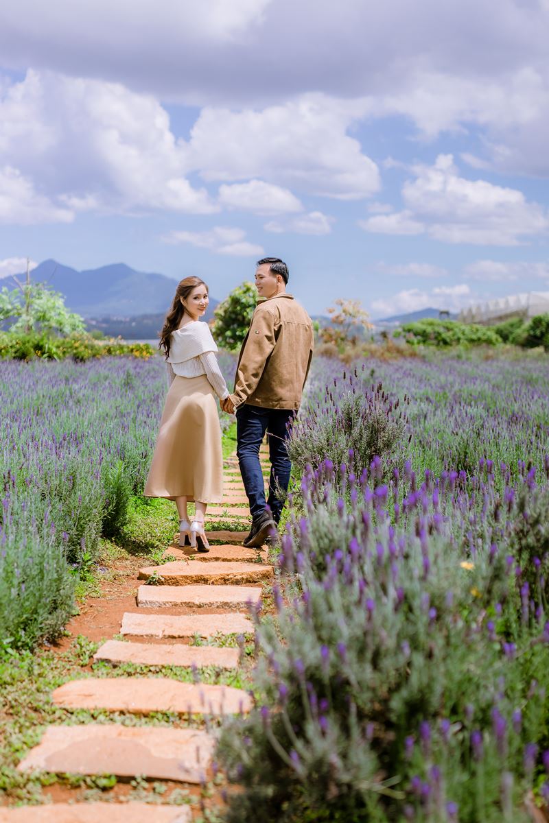 hinh cuoi da lat mau trong sang